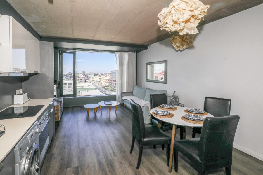 1 Bedroom Property for Sale in Woodstock Western Cape